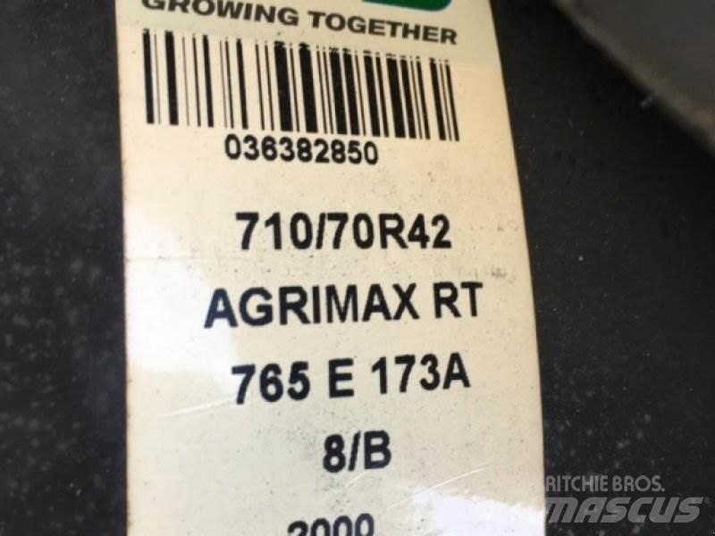 BKT 710/70 R 42 Pneus, roues et jantes