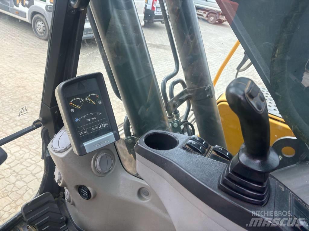 Volvo EC 220 D Pelle sur chenilles