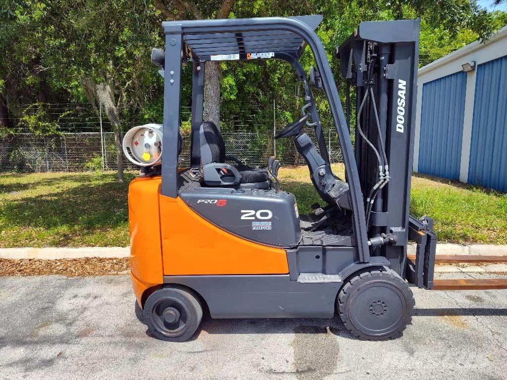 Doosan GC 20 SC-5 Autres Chariots élévateurs
