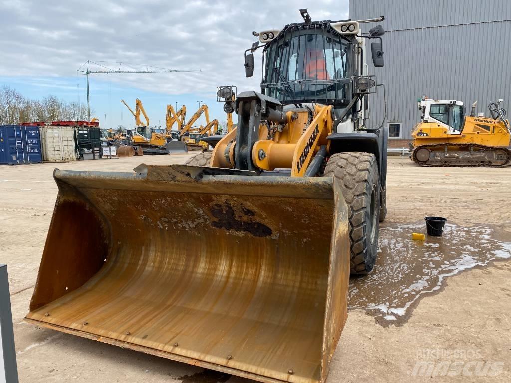 Liebherr L 526 Chargeuse sur pneus
