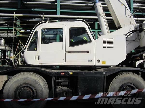 TADANO GR300EX Grues tout terrain