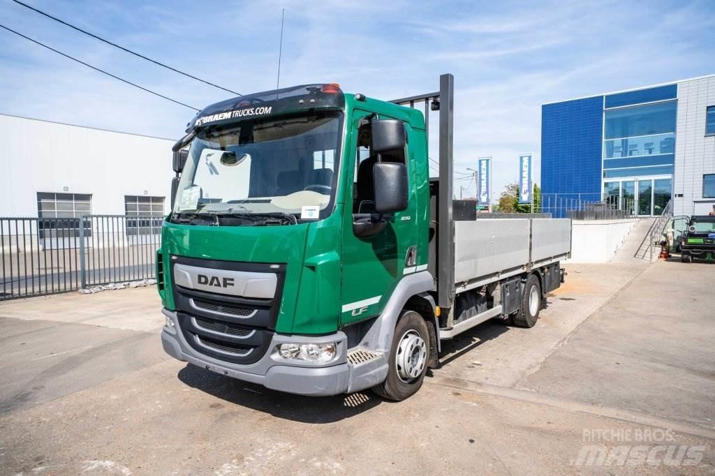 DAF LF 180 (10T.) Camion plateau
