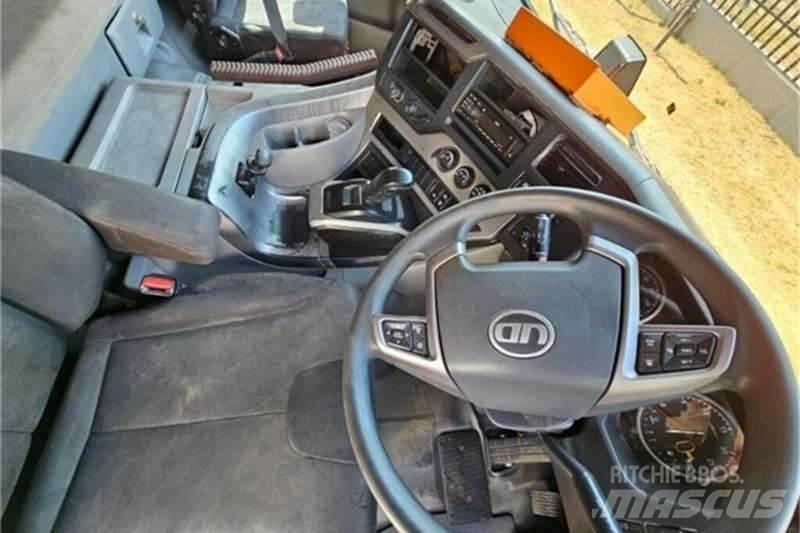 UD TRUCKS QUON Autre camion