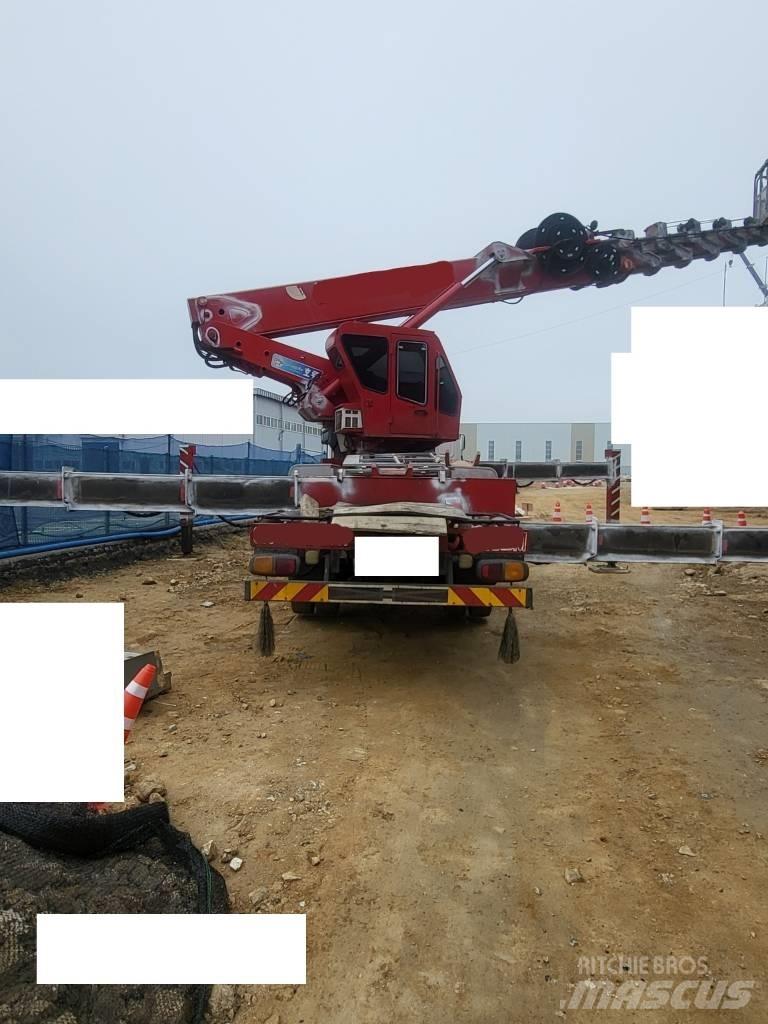 Horyong SKY4504 Camion nacelle