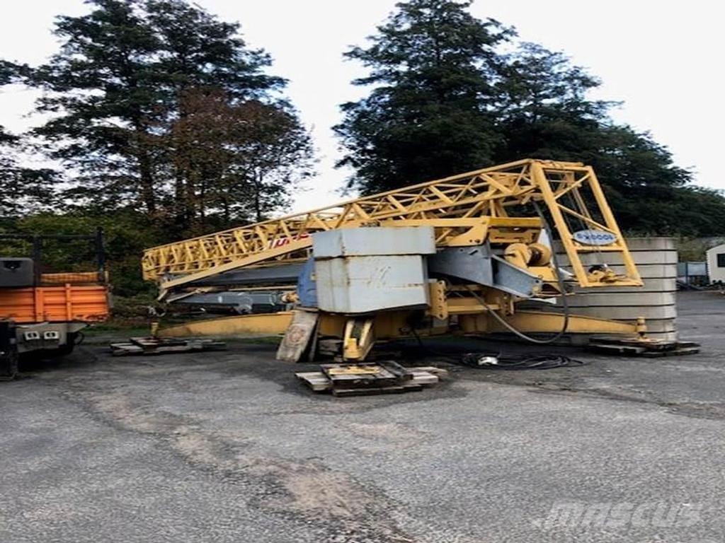 Potain IGO 32 Grue à tour