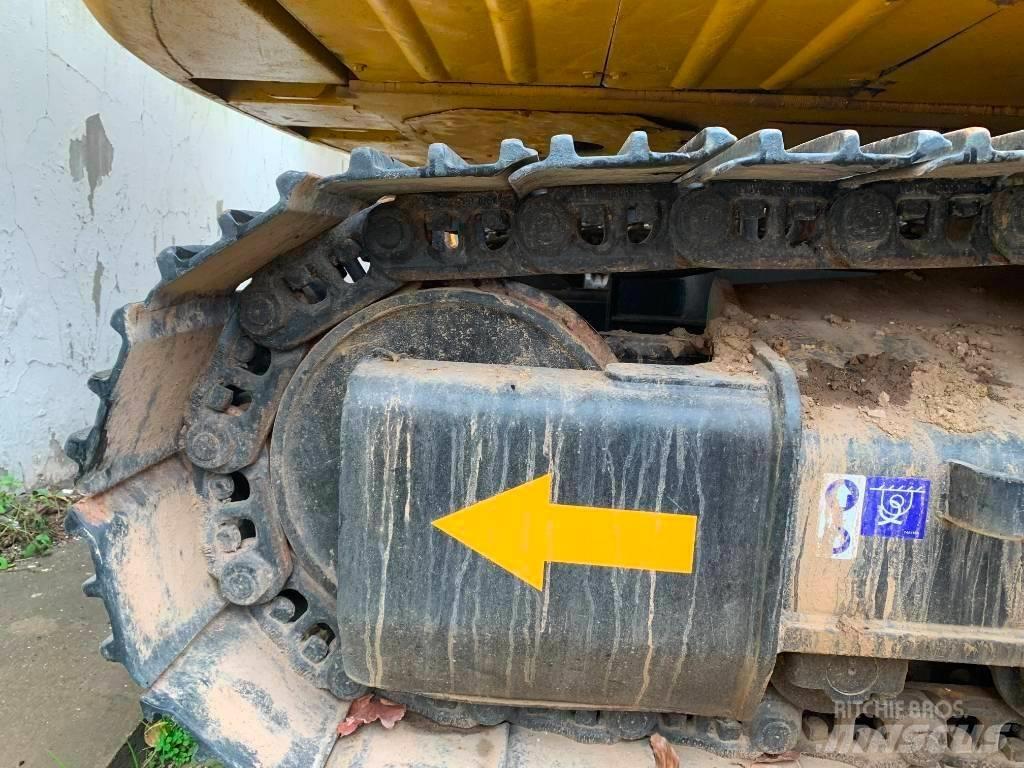 CAT 323 D L Pelle sur chenilles