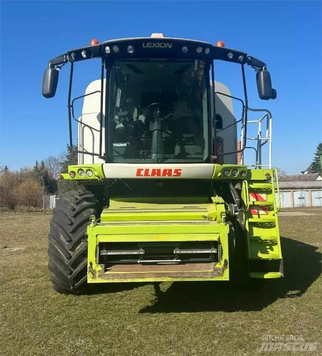 CLAAS Lexion 660 Moissonneuse batteuse