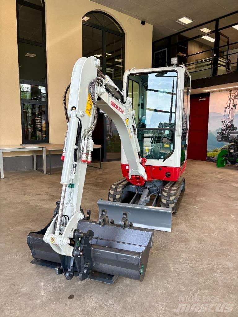Takeuchi TB 216 Mini pelle < 7t