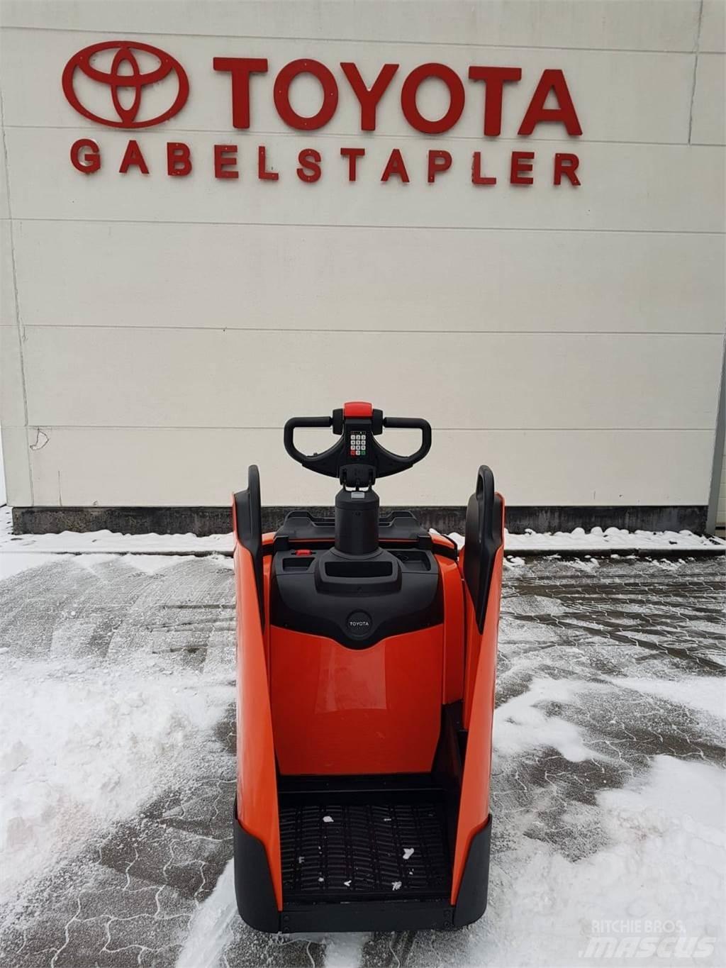 Toyota LPE 250 Transpalette accompagnant