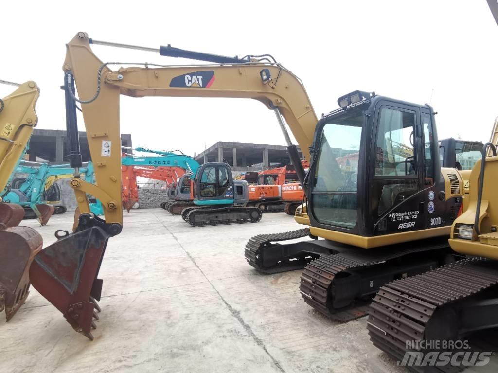 CAT 307d Pelle sur chenilles