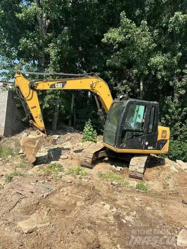 CAT 307 Pelle sur chenilles