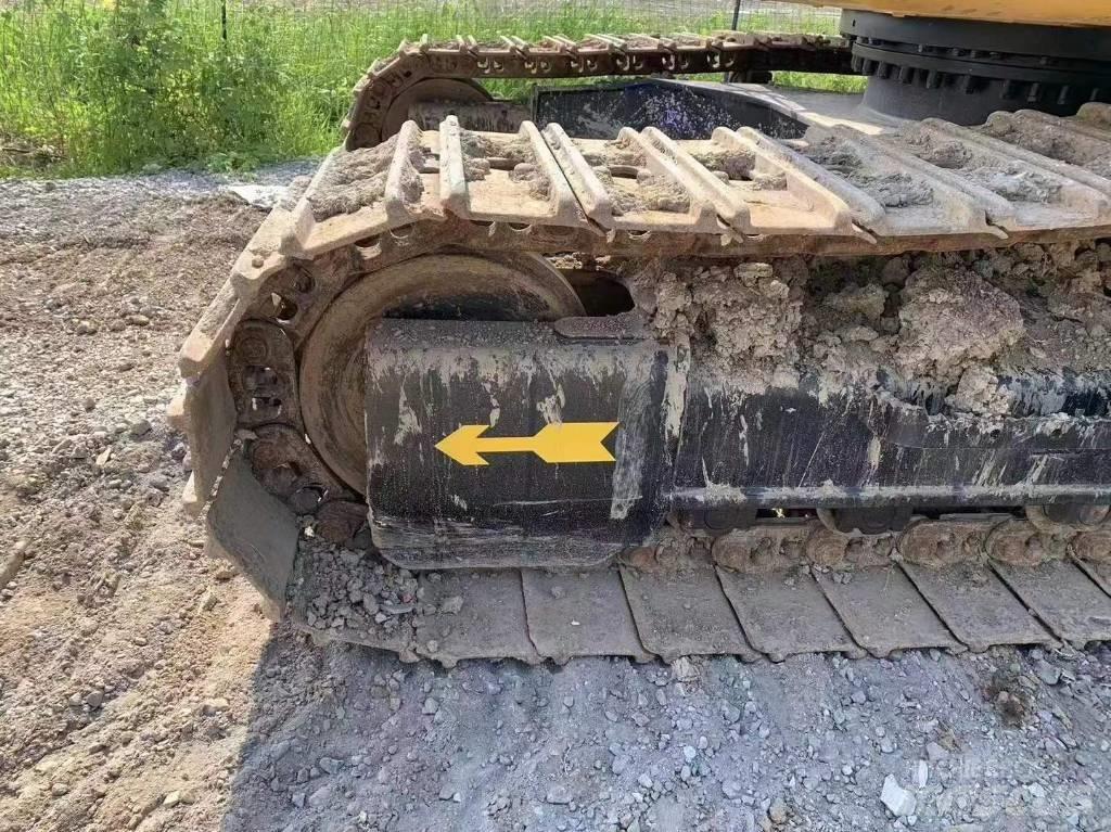 CAT 320 Pelle sur chenilles