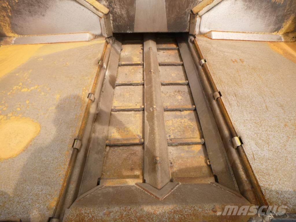 CAT BB730 Finisseur