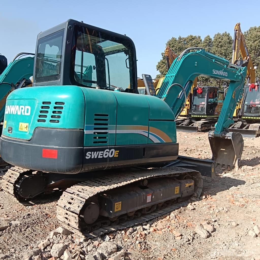 Sunward SWE60E Pelle sur chenilles
