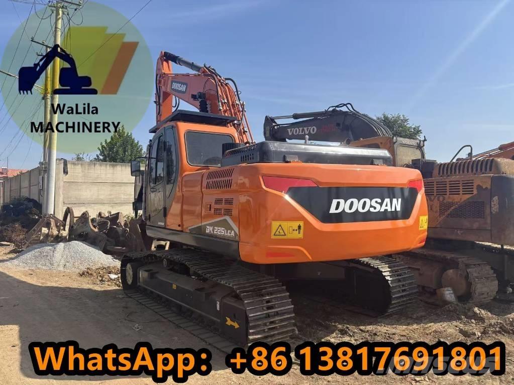 Doosan DX 225 LCA Pelle sur chenilles