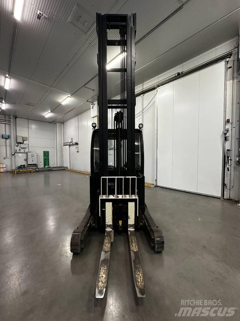 Yale MR 16 H Chariot à mât rétractable