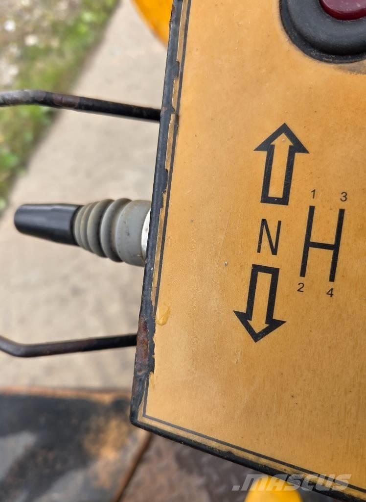 JCB 6 TST Mini tombereau