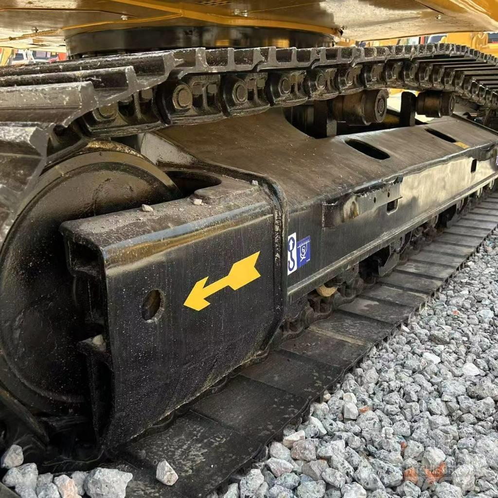 CAT 325D2L Pelle sur chenilles