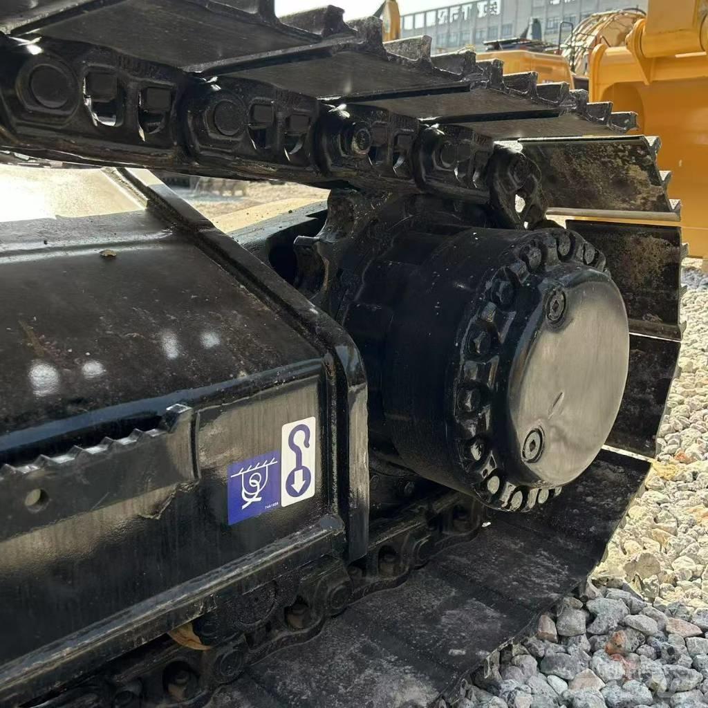 CAT 325D2L Pelle sur chenilles
