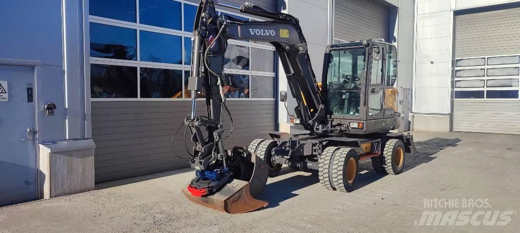 Volvo EW60E Pelle sur pneus