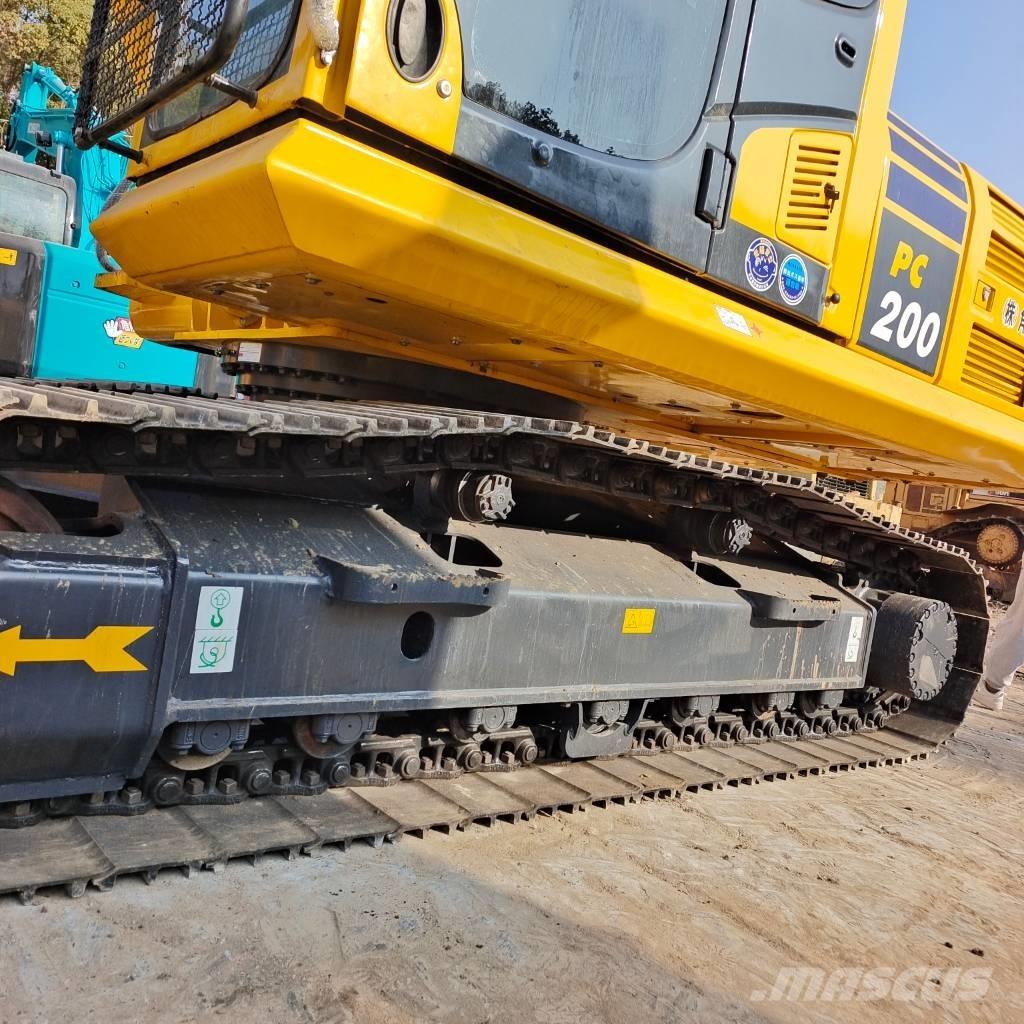 Komatsu PC 200-8 Pelle sur chenilles