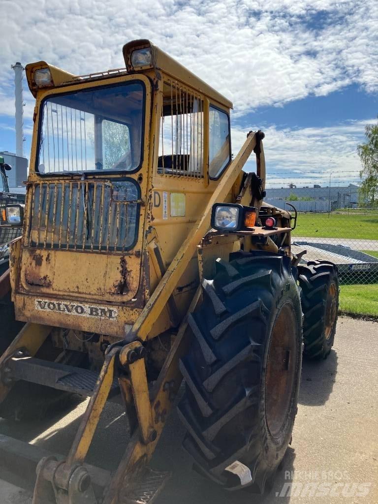 Volvo BM 641 Chargeur frontal, fourche
