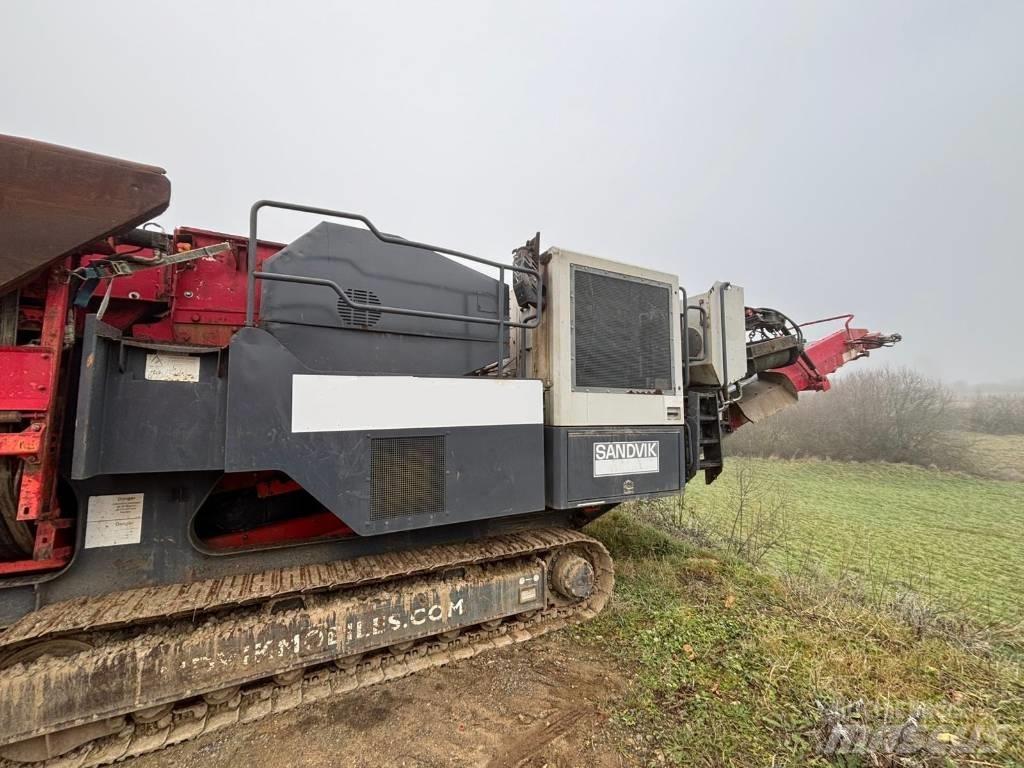 Sandvik QJ 241 Concasseur mobile