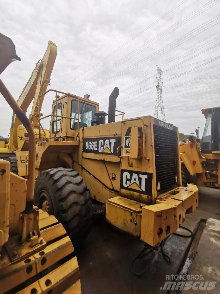 CAT 966E Chargeuse sur pneus