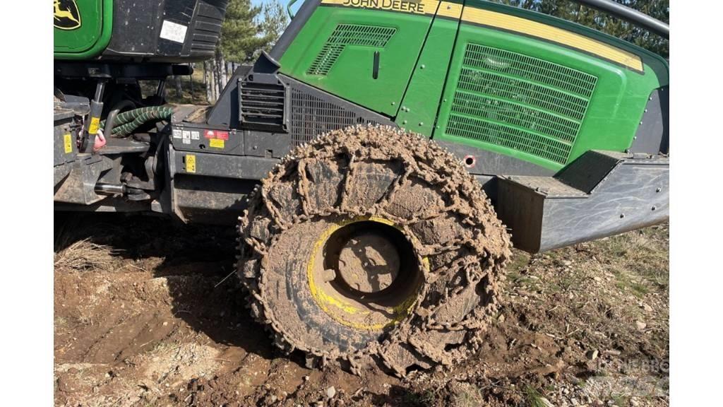 John Deere 1070 G Abatteuse