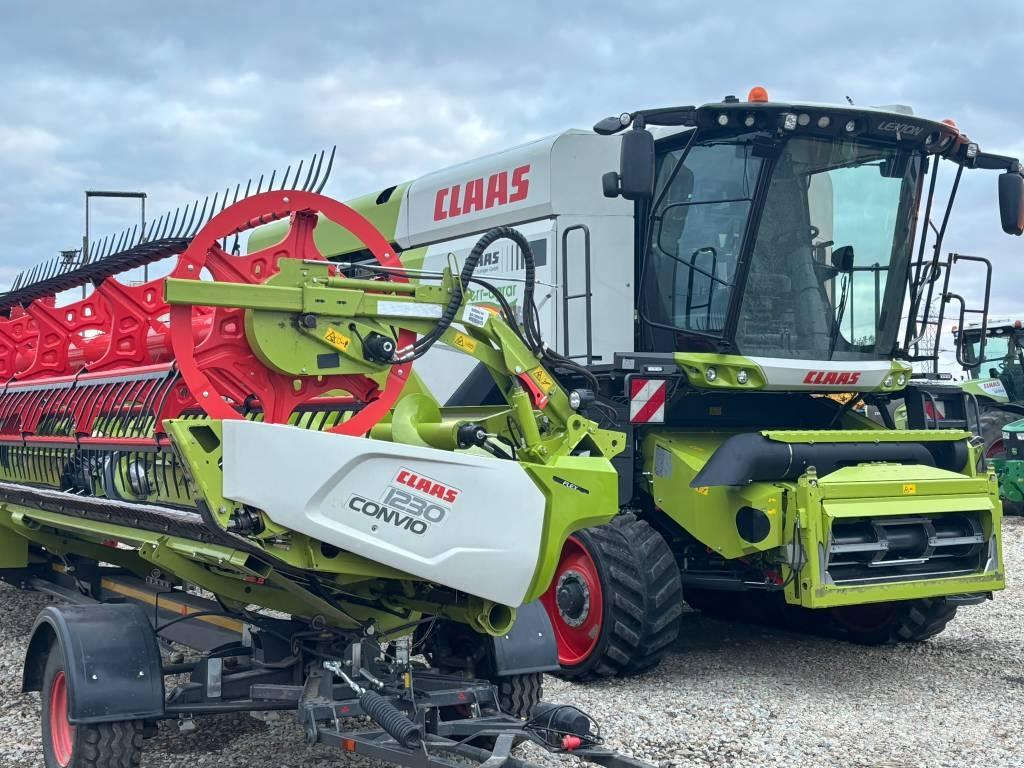 CLAAS Lexion 8900 TT Moissonneuse batteuse