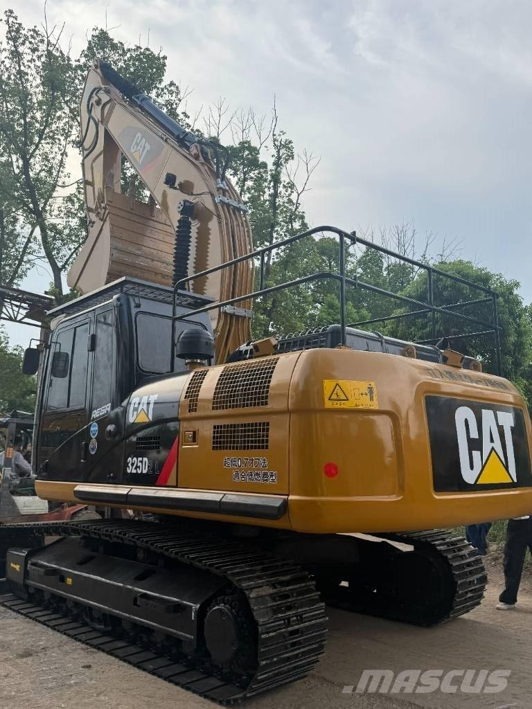 CAT 325D Pelle sur chenilles