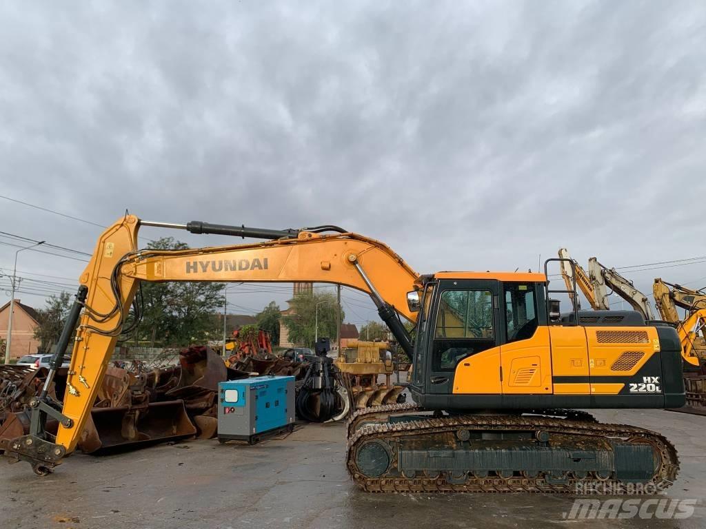 Hyundai HX 220 L Pelle sur chenilles