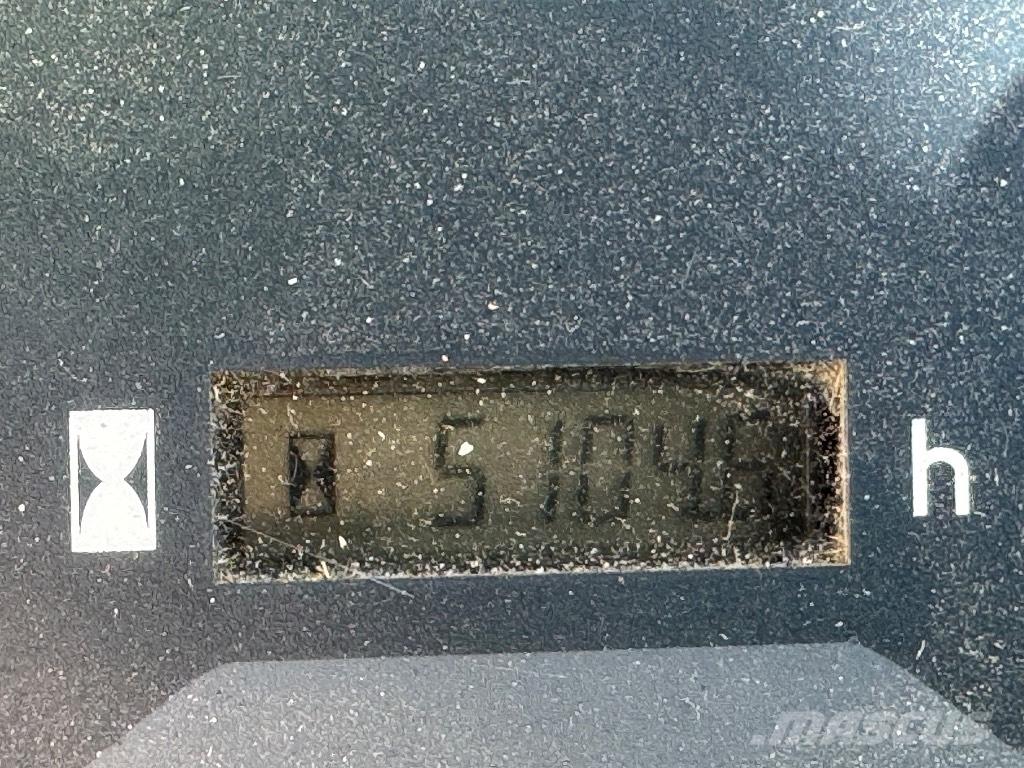 Komatsu WA 80-6 Chargeuse sur pneus
