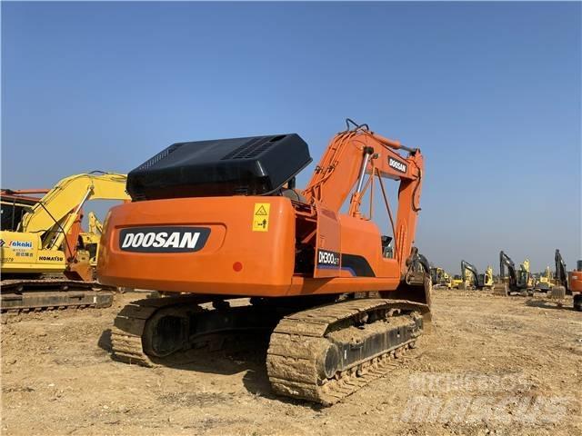 Doosan DH 300 Pelle sur chenilles