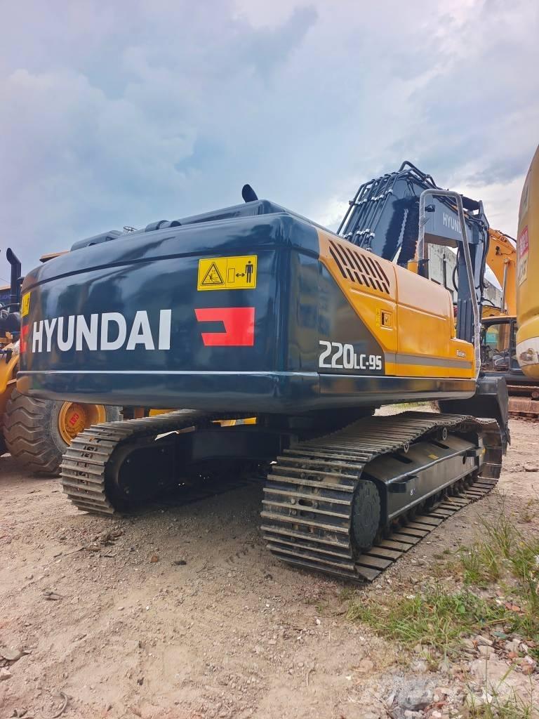 Hyundai 220LC-9S Pelle sur chenilles
