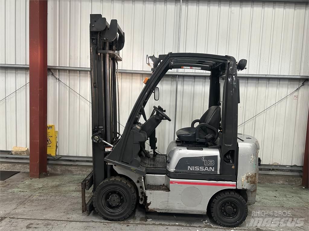 Nissan Y1D1A18Q Chariots diesel