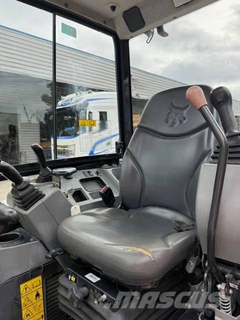 Bobcat E 35z Mini pelle < 7t