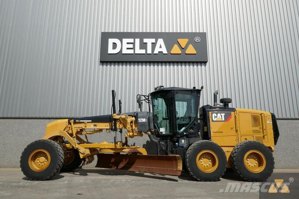CAT 12M3 Niveleuse