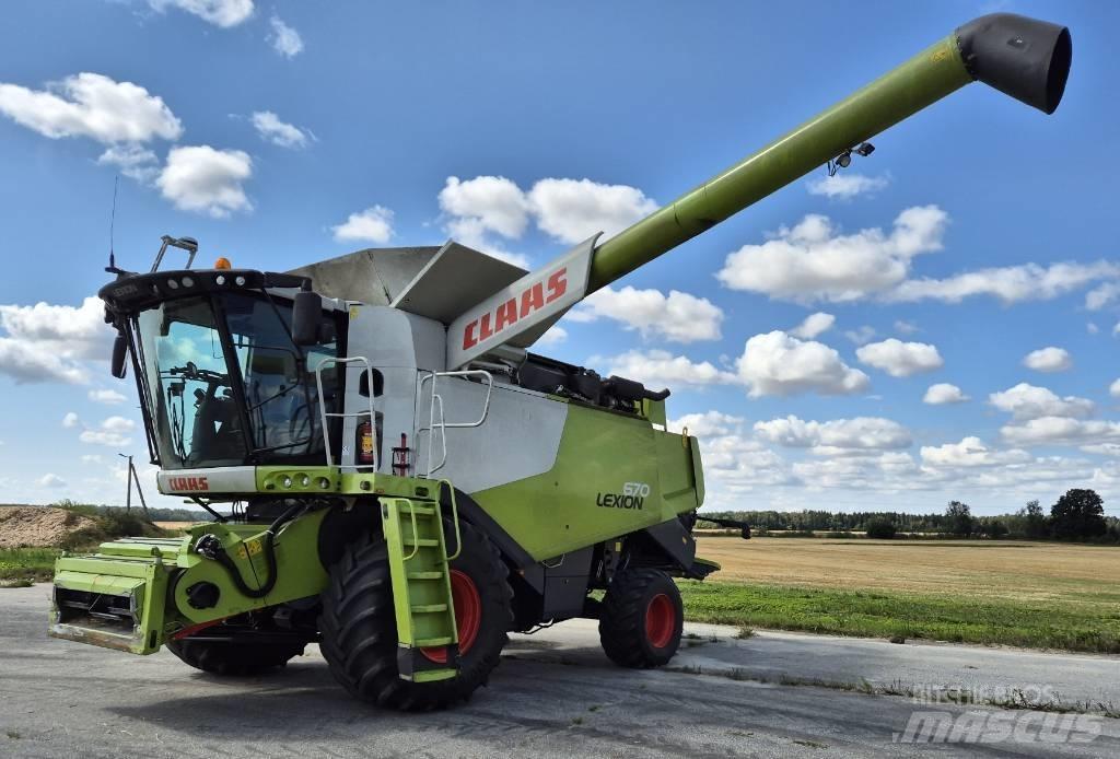 CLAAS Lexion 670 Moissonneuse batteuse