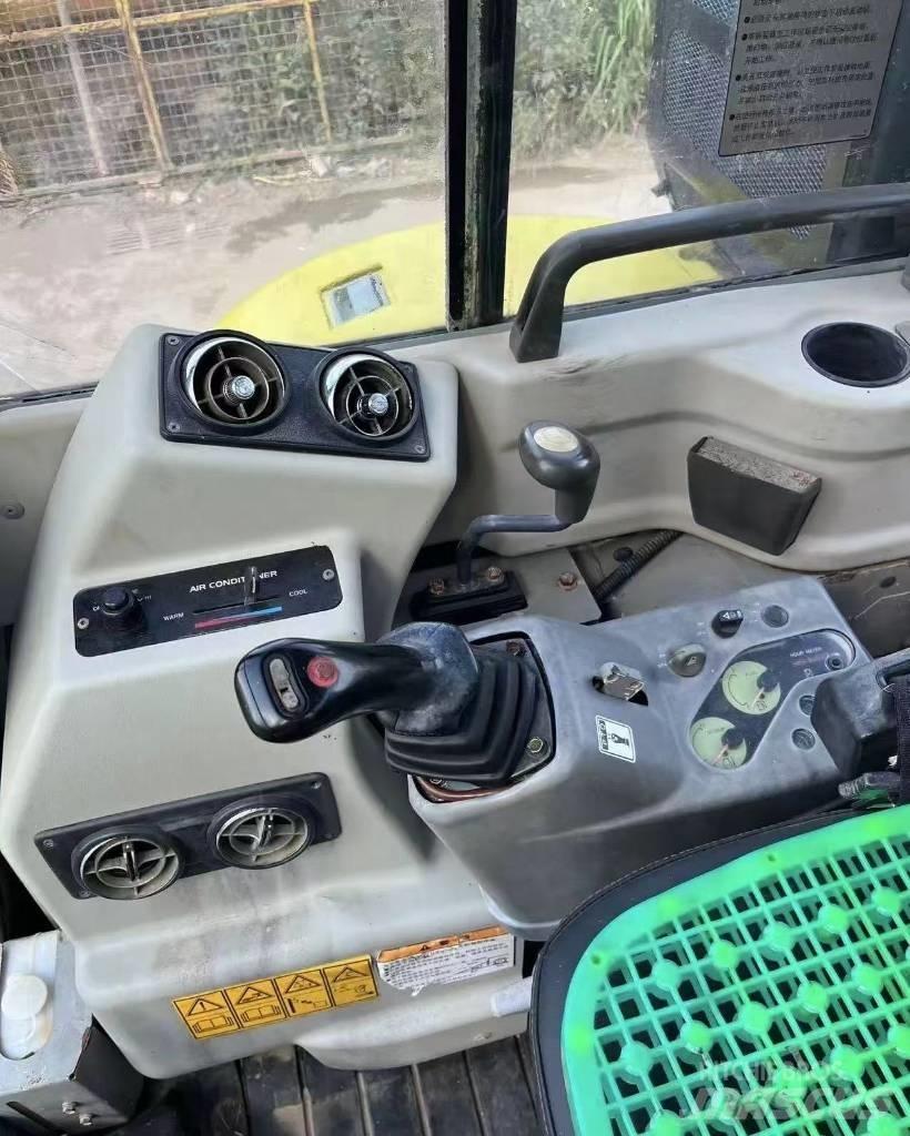 Komatsu PC 58 Mini pelle < 7t