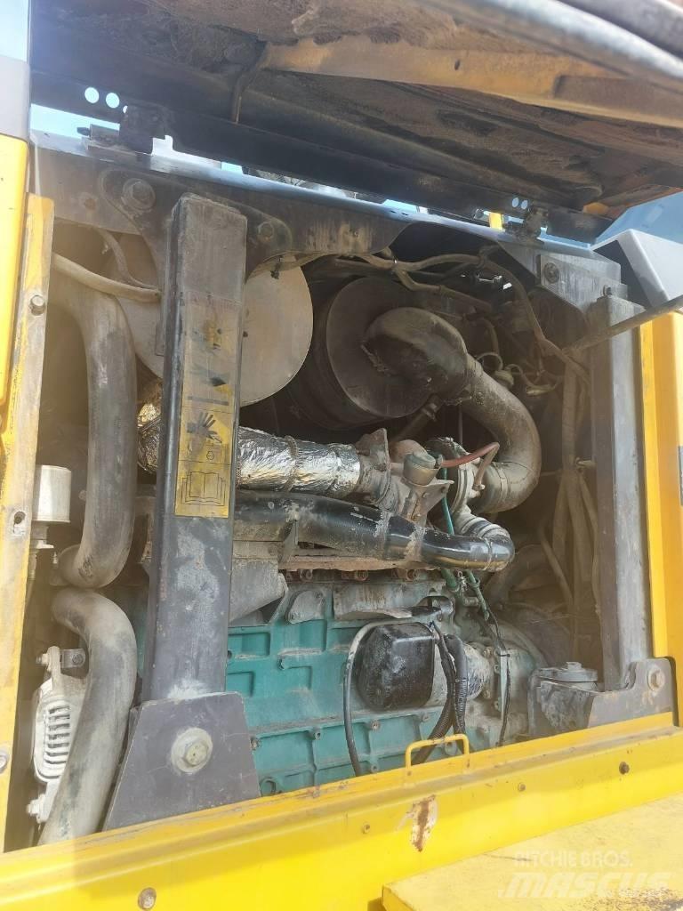 Volvo G 946 Niveleuse