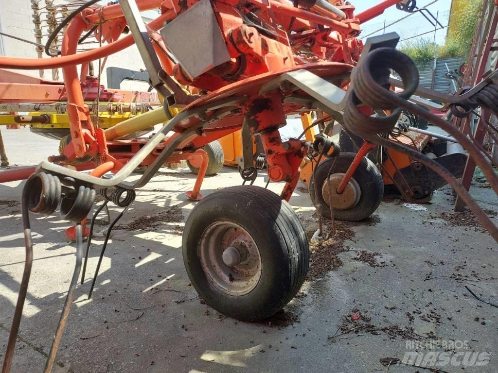 Fella TH 680 Rateau faneur