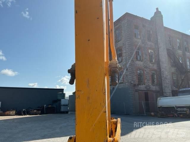 JCB 140XLC Pelle sur chenilles