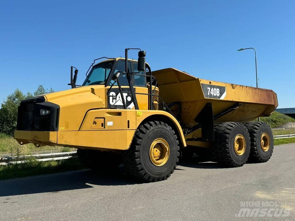 CAT 740B Tombereau articulé