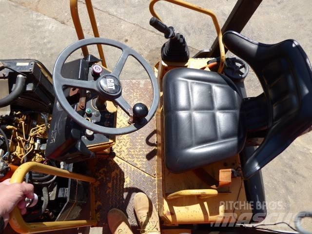 CAT CB 224 D Rouleaux tandem