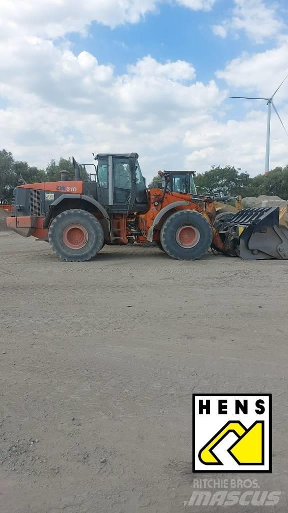 Hitachi ZW 310 Tombereau articulé