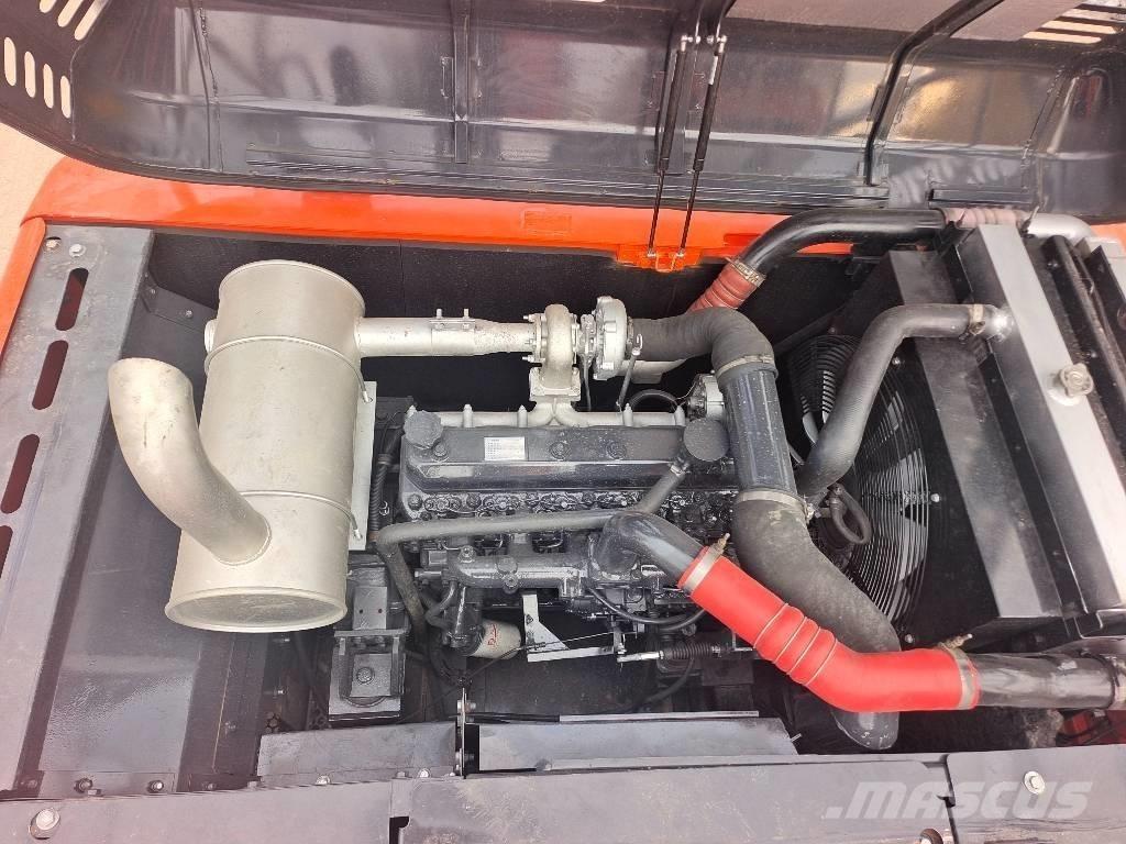 Doosan DX 225 Pelle sur chenilles