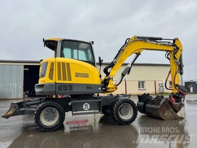 Wacker Neuson EW 65 Pelle sur pneus