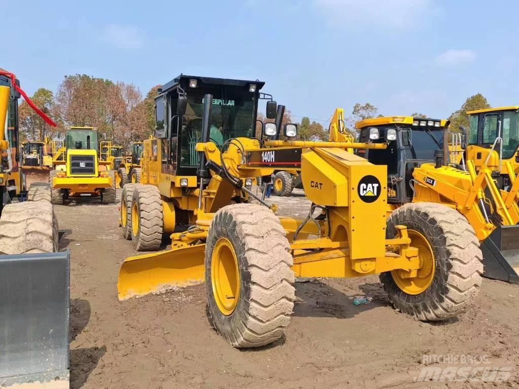 CAT 140 H Niveleuse