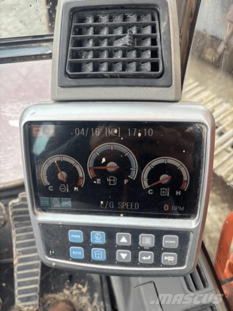 Doosan 235 LCR Pelle sur chenilles